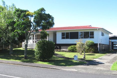 Photo of property in 24 Oreil Avenue, West Harbour, Auckland, 0618