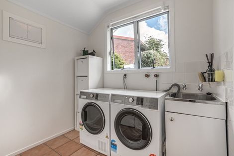 Photo of property in 2/158 Onewa Road, Northcote, Auckland, 0627