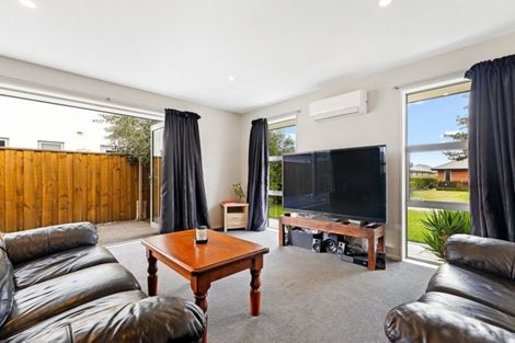 Photo of property in 7 Waimarie Street, Pegasus, 7612