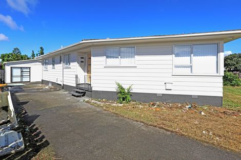 Photo of property in 30 Sharland Avenue, Manurewa, Auckland, 2102