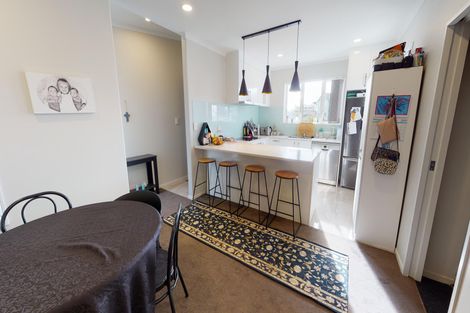 Photo of property in 23 Stitchbird Crescent, Papakura, 2110