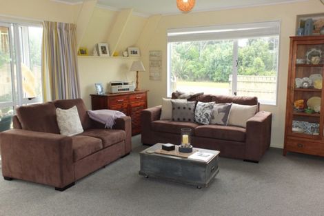 Photo of property in 14 Holben Parade, Foxton Beach, Foxton, 4815