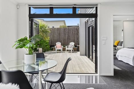 Photo of property in 3 Bunker Way, Strathmore Park, Wellington, 6022