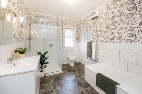 Photo of property in 18 Monckton Street, Feilding, 4702