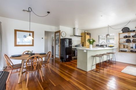 Photo of property in 60 Mclarin Road, Glenbrook, Waiuku, 2681