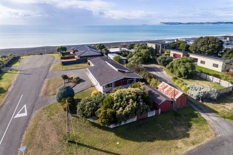 Photo of property in 1 Ferguson Street, Bay View, Napier, 4104