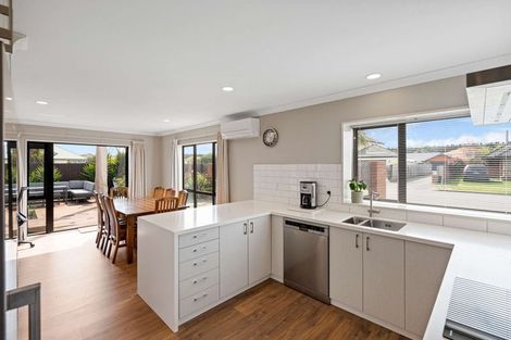 Photo of property in 36 Broadhaven Avenue, Parklands, Christchurch, 8083