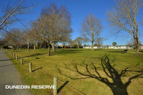 Photo of property in 32 Dunedin Street, Redwood, Christchurch, 8051