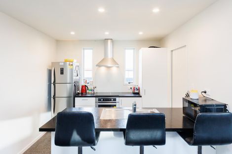 Photo of property in 10 Hereford Street, West End, Palmerston North, 4410