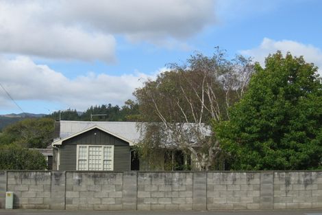 Photo of property in 352 Fergusson Drive, Heretaunga, Upper Hutt, 5018