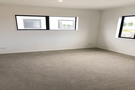 Photo of property in 73c Clevedon Road, Papakura, 2110