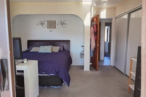 Photo of property in 16 Mirrabooka Avenue, Botany Downs, Auckland, 2010