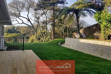 Photo of property in 10 Lindaver Grove, Merrilands, New Plymouth, 4312