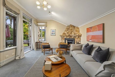 Photo of property in 17 Herne Bay Road, Herne Bay, Auckland, 1011