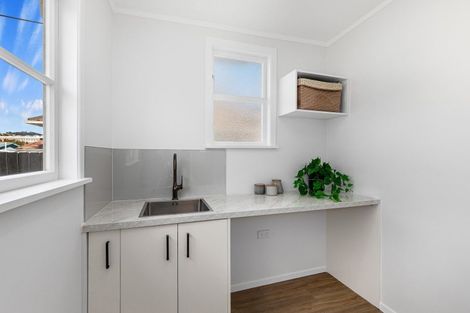 Photo of property in 44 Palmer Crescent, Silverstream, Upper Hutt, 5019