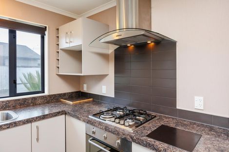 Photo of property in 9 Angelina Way, Kelvin Grove, Palmerston North, 4414