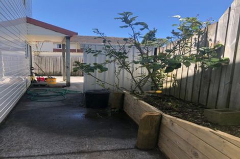 Photo of property in 106b Moorefield Road, Johnsonville, Wellington, 6037