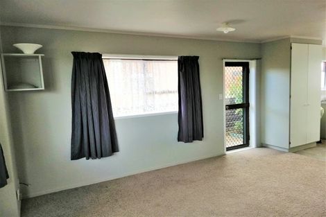 Photo of property in 3/178 Centreway Road, Orewa, 0931