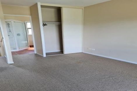 Photo of property in 9 Mt Lebanon Lane, Henderson, Auckland, 0612