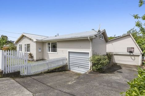 Photo of property in 171 George Street, Stokes Valley, Lower Hutt, 5019
