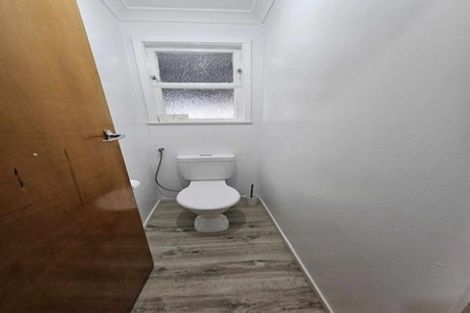 Photo of property in 18 Ashton Terrace, Castlecliff, Whanganui, 4501