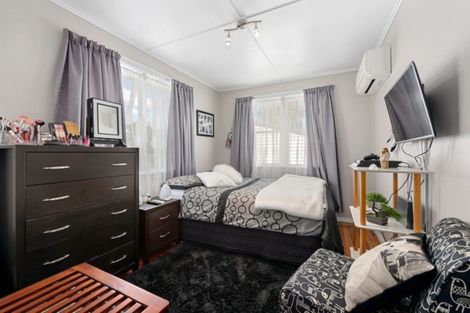 Photo of property in 30 Sheridan Crescent, Trentham, Upper Hutt, 5018