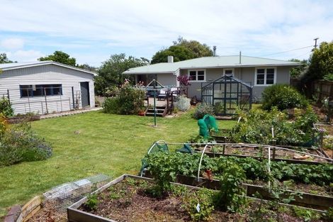 Photo of property in 6 Ahuru Street, Marton, 4710