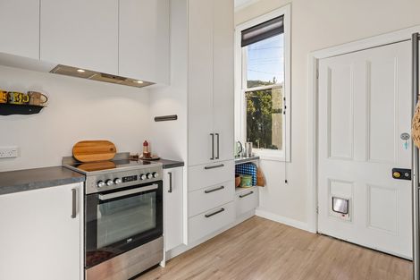 Photo of property in 5 Mosgiel Street, Mornington, Dunedin, 9011