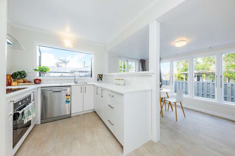 Photo of property in 1/25 Blanes Road, Weymouth, Auckland, 2103