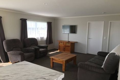 Photo of property in 22 Ulyatt Road, Meeanee, Napier, 4112