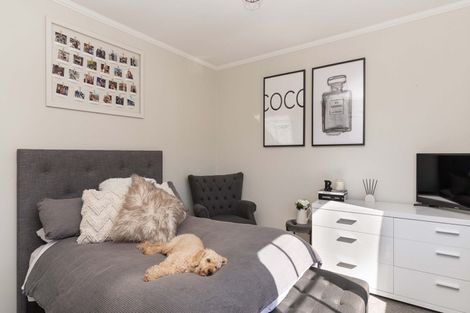 Photo of property in 52 Oriel Avenue, Tawa, Wellington, 5028