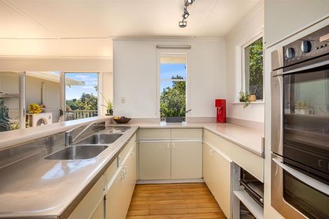 Photo of property in 3 Mira Grove, Paekakariki, 5034