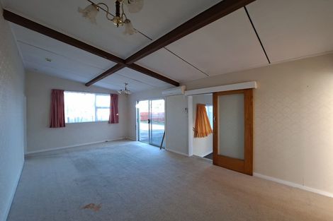 Photo of property in 43 Wynyard Street, Normanby, Hawera, 4614