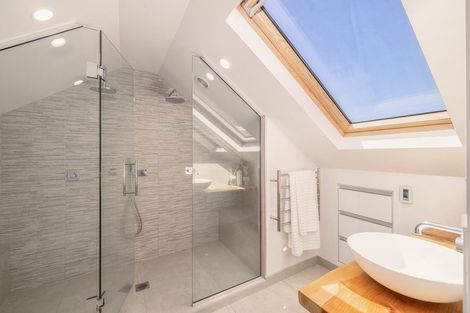 Photo of property in 35 Marine Parade, North New Brighton, Christchurch, 8083