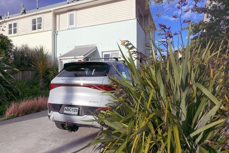 Photo of property in 35 Hawkins Street, Waiwhetu, Lower Hutt, 5010