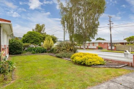 Photo of property in 16 Charles Street, Clouston Park, Upper Hutt, 5018
