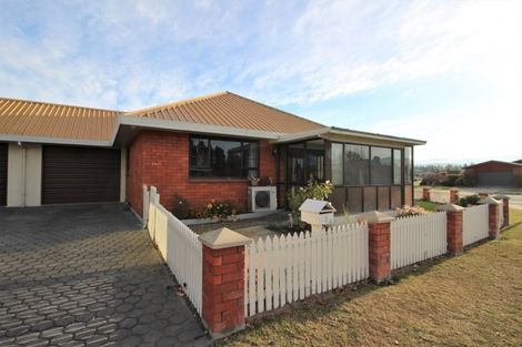 Photo of property in 3 Beresford Street, Alexandra, 9320