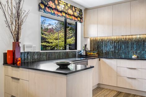 Photo of property in 5 Castle Way, Beckenham, Christchurch, 8023