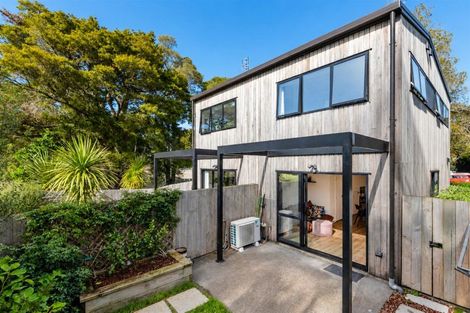 Photo of property in 11/63 Hillcrest Avenue, Hillcrest, Auckland, 0627
