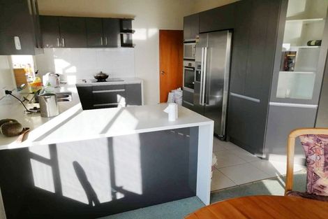 Photo of property in 30 Florence Daly Place, Mount Roskill, Auckland, 1041