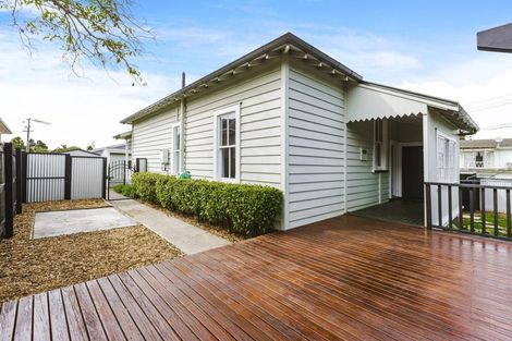 Photo of property in 53a Wallace Road, Papatoetoe, Auckland, 2025