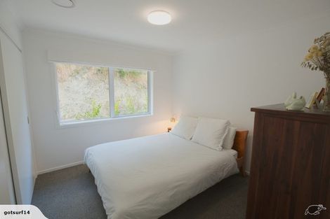 Photo of property in 26 Rarangi Way, Owhiro Bay, Wellington, 6023