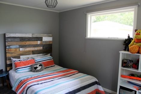 Photo of property in 94 Pa Valley Road, Alfredton, Eketahuna, 4996