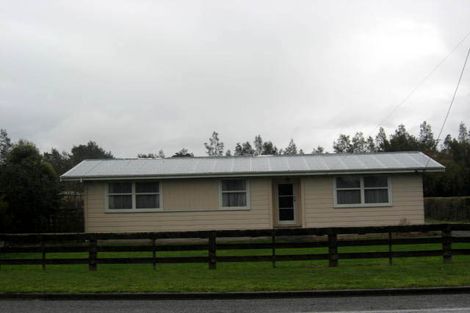 Photo of property in 460 High Street South, Carterton, 5713