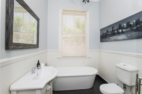 Photo of property in 491 Aberdeen Road, Te Hapara, Gisborne, 4010