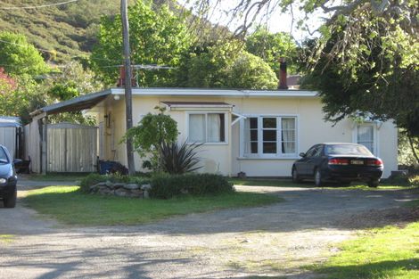 Photo of property in 1/2a Canterbury Street, Picton, 7220