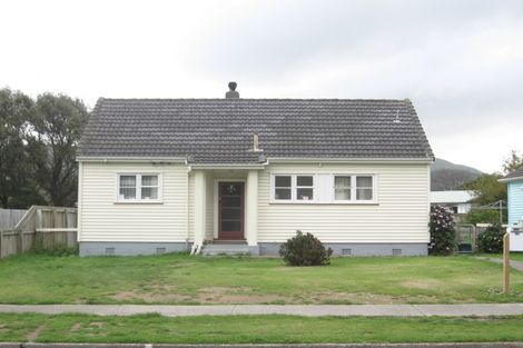 Photo of property in 166 Oxford Terrace, Epuni, Lower Hutt, 5011