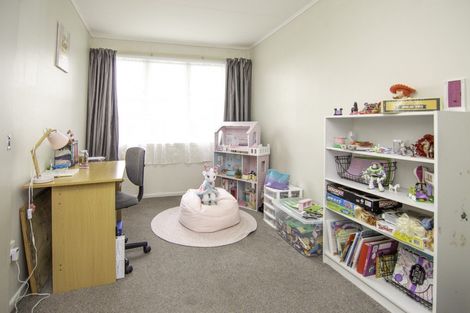 Photo of property in 17 Alexander Street, Awapuni, Palmerston North, 4412