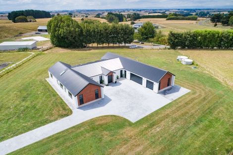 Photo of property in 11 Te Kahu Lane, Halcombe, Feilding, 4779