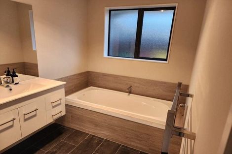 Photo of property in 2 Tara Crescent, Woodend, 7610